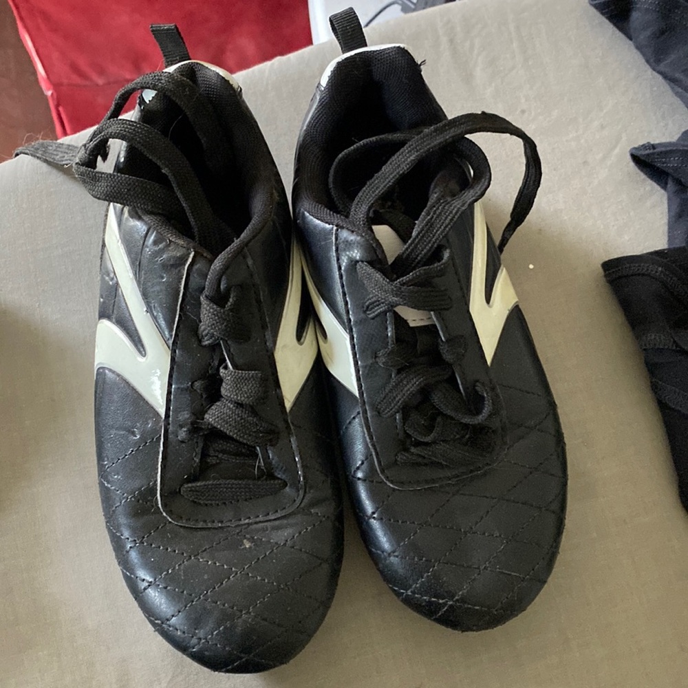 Boys Soccer cleats size 3